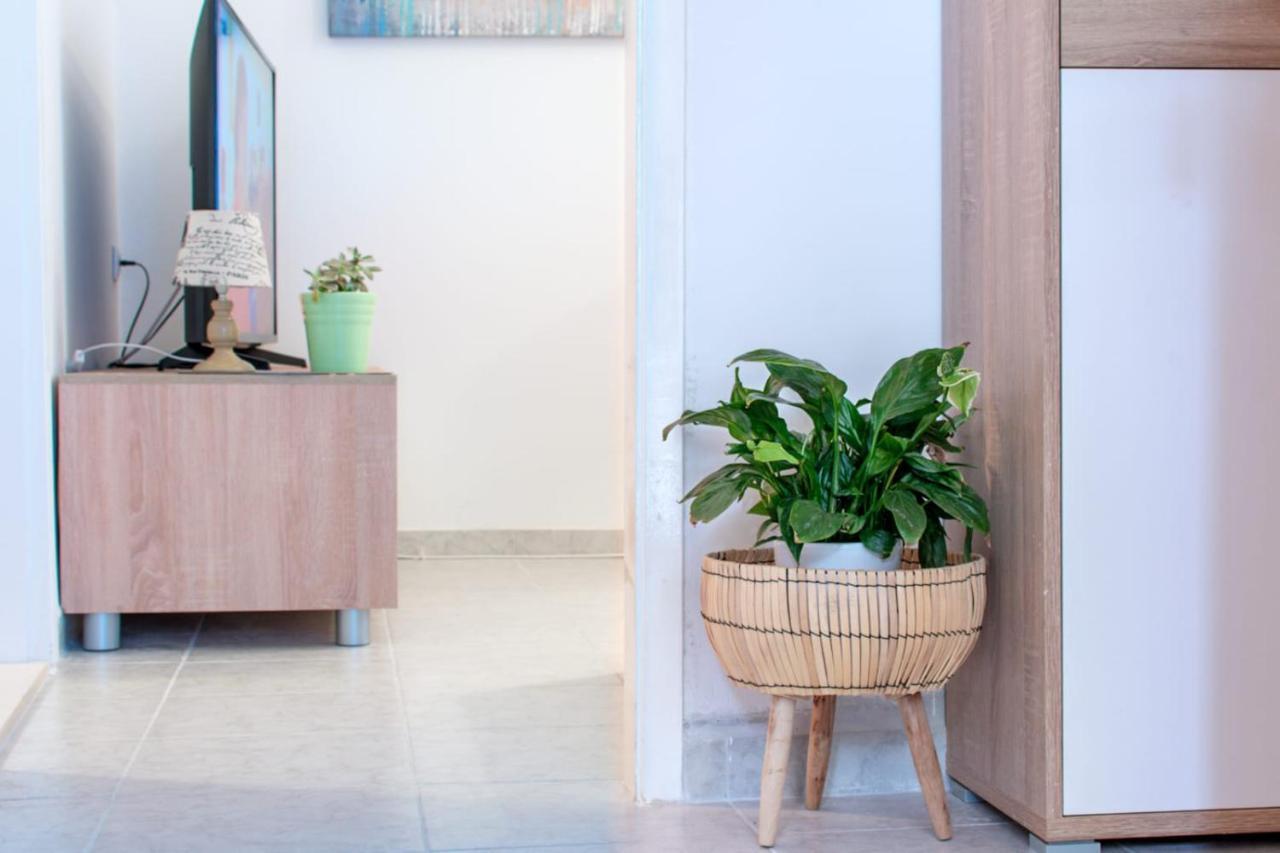 شقة Apartman Karmen Kaštela المظهر الخارجي الصورة